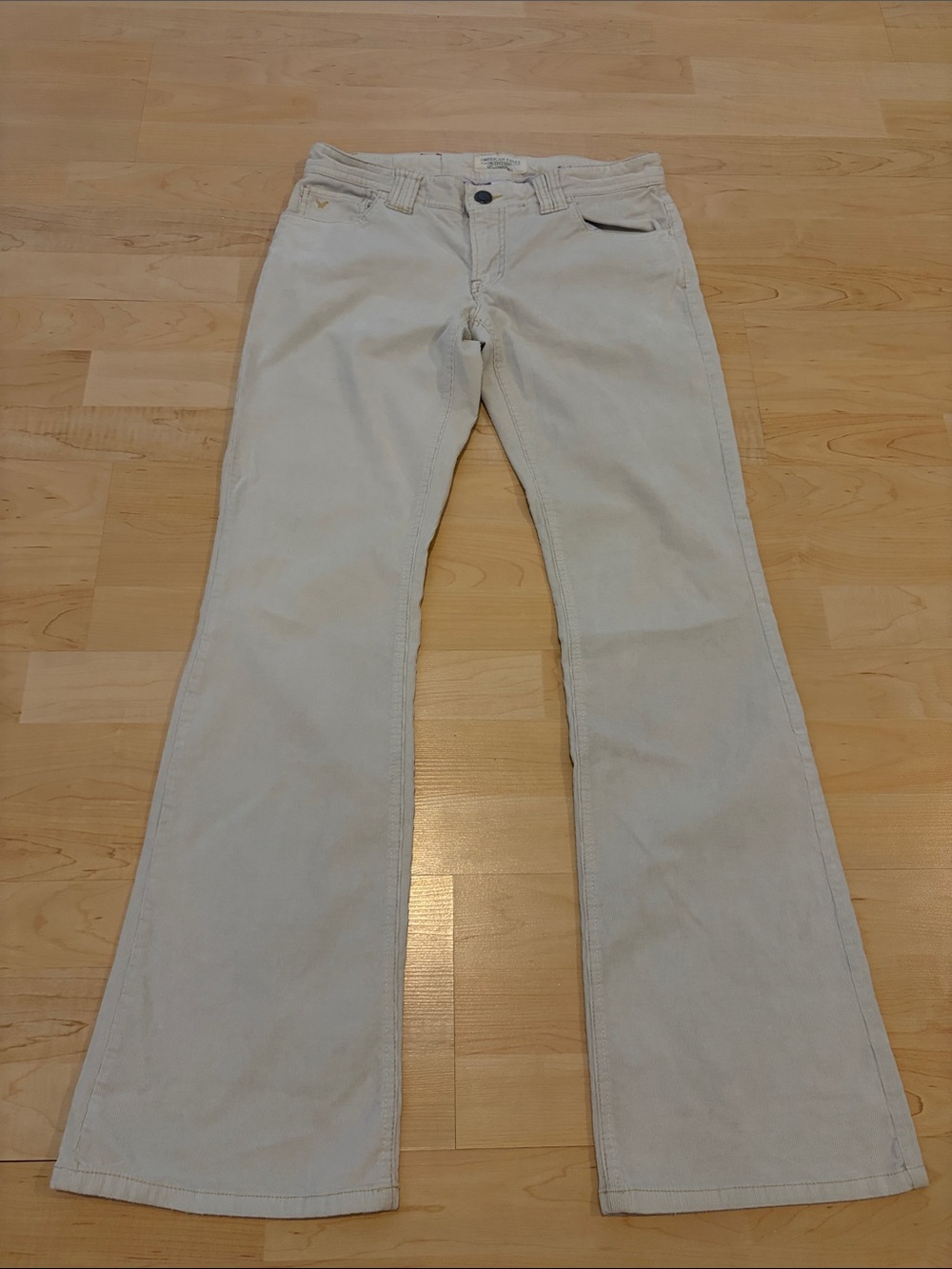 American Eagle Y2K Cream Corduroy Low Rise Bootcut Pants Size 6 Regular